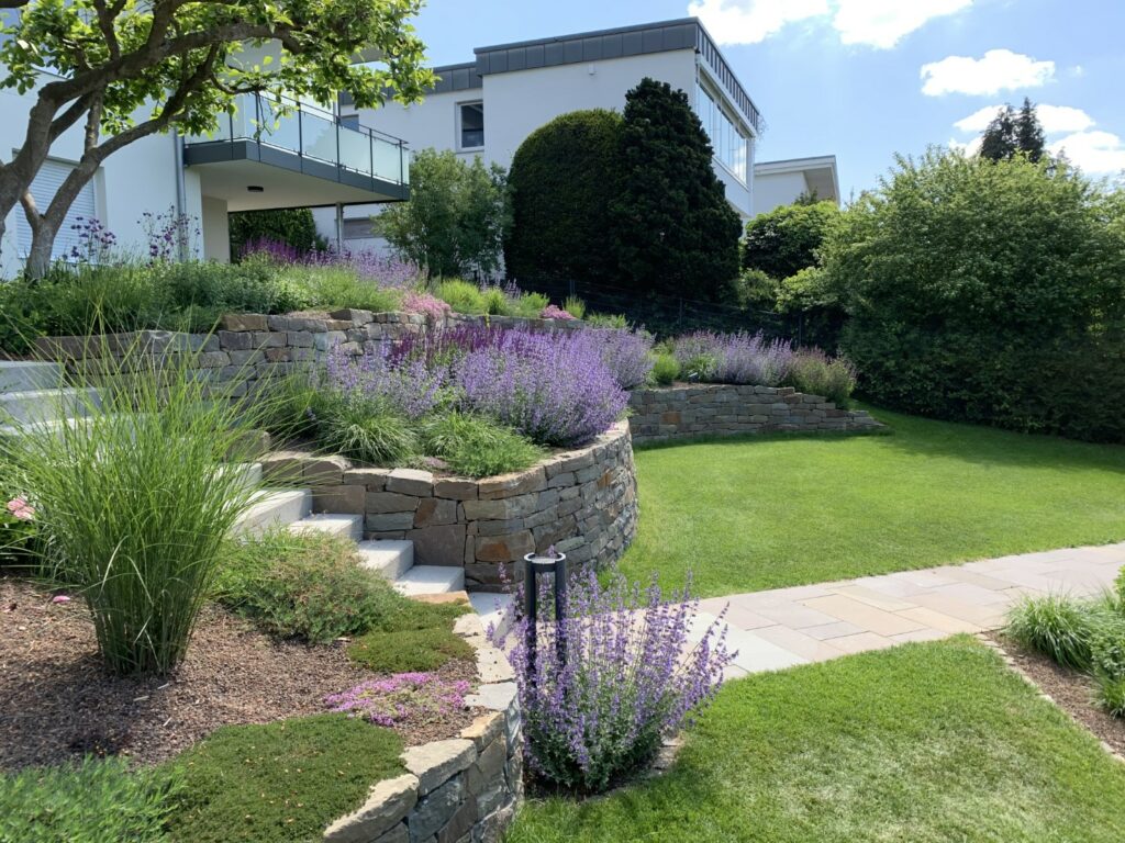 Hanggarten (7) (Groß)