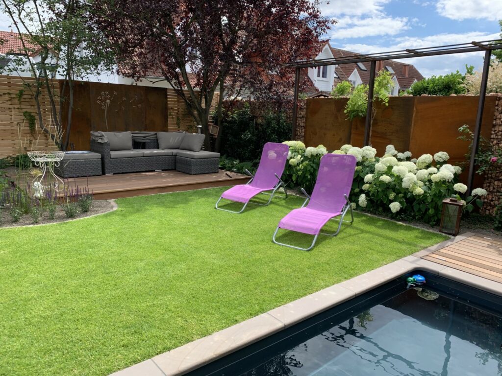 Garten mit Wasserbecken (5) Web