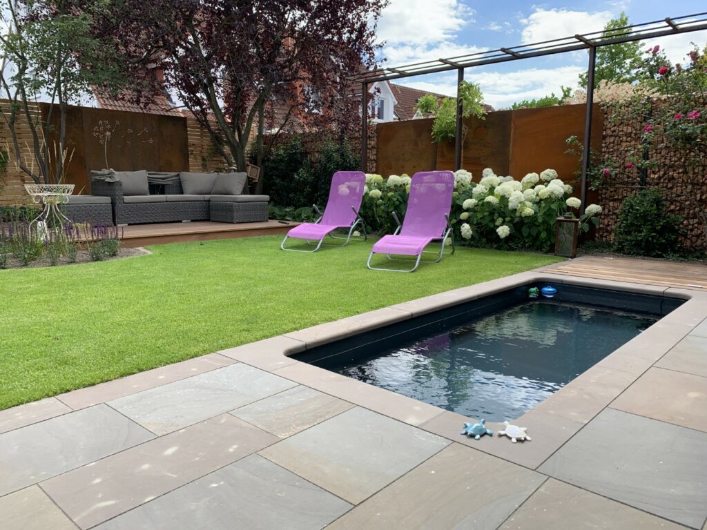 Garten mit Wasserbecken (6) Web